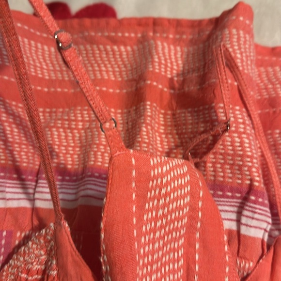 NWT Liverpool Los Angeles
Racer Back Tiered Maxi Dress with Smocking in coral - Picture 15 of 17